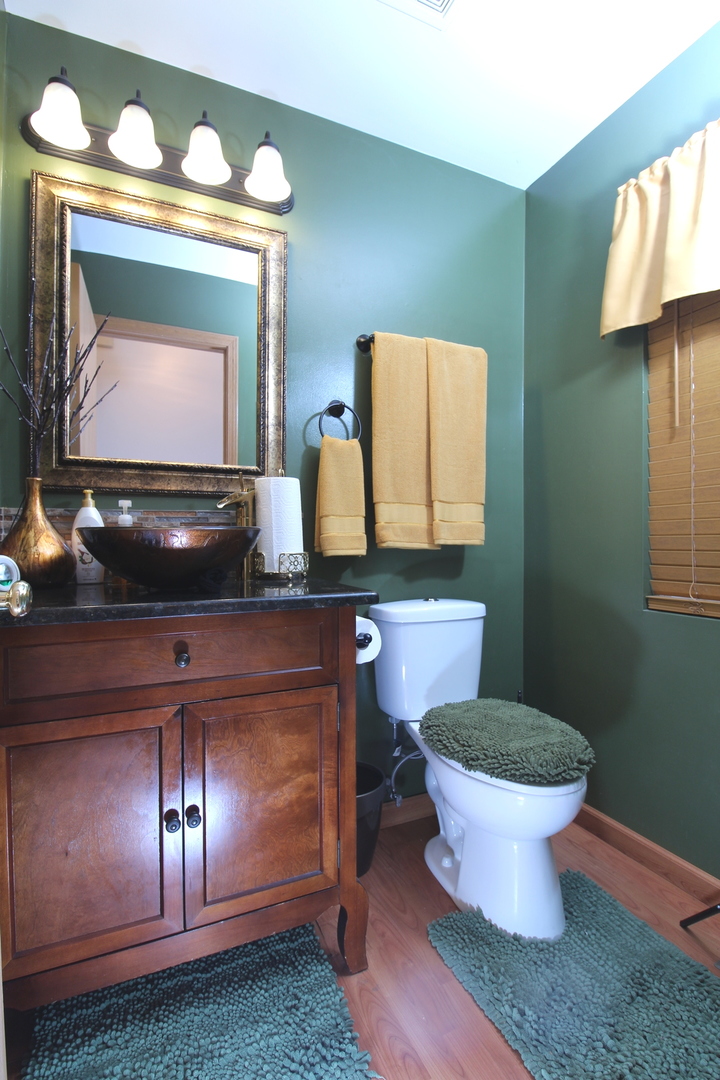 1496 Calendula Court Romeoville, IL 60446 - Photo 7 of 38