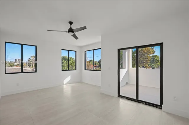 $1,599,000 | 3187 Southwest 23rd Street, Unit B, Miami, FL 33145