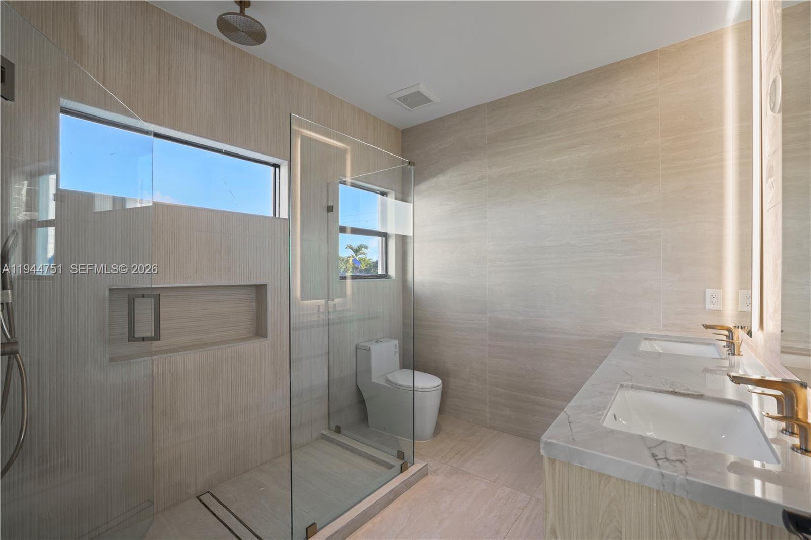 3187 Southwest 23rd Street, Unit B Miami, FL 33145 - Photo 16 of 35