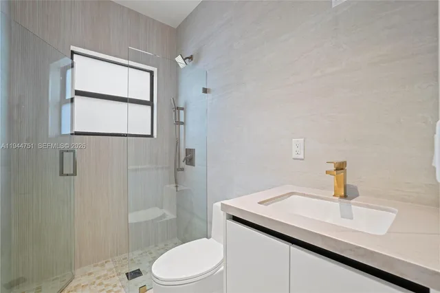 $1,599,000 | 3187 Southwest 23rd Street, Unit B, Miami, FL 33145