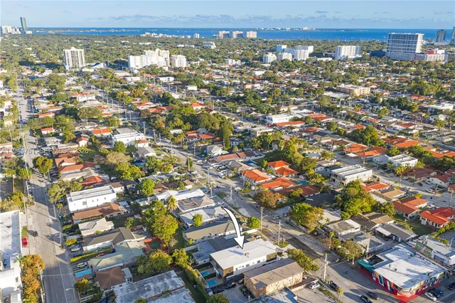 $1,599,000 | 3187 Southwest 23rd Street, Unit B, Miami, FL 33145