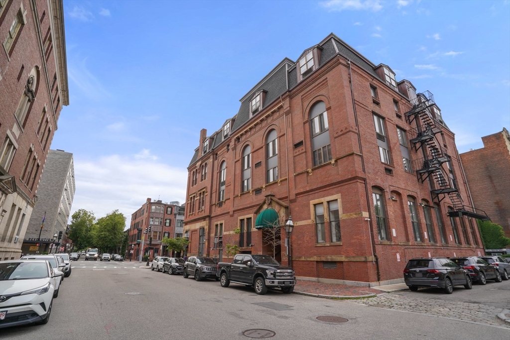 9 Appleton Street, Unit 208 Boston, MA 02116 - Photo 15 of 16