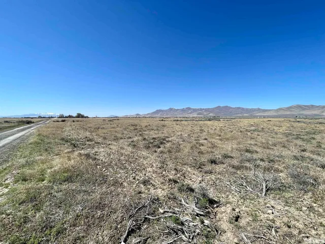 a view of mountain view with sky view