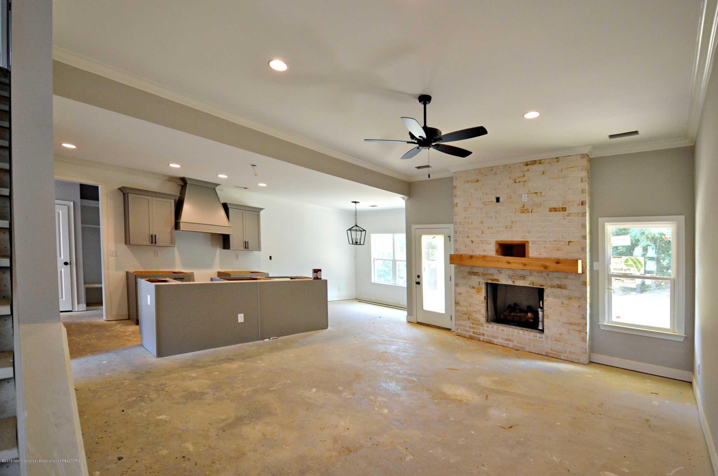 5550 Chapel Ridge Trail Olive Branch, MS 38654 - Photo 3 of 8 Great Room