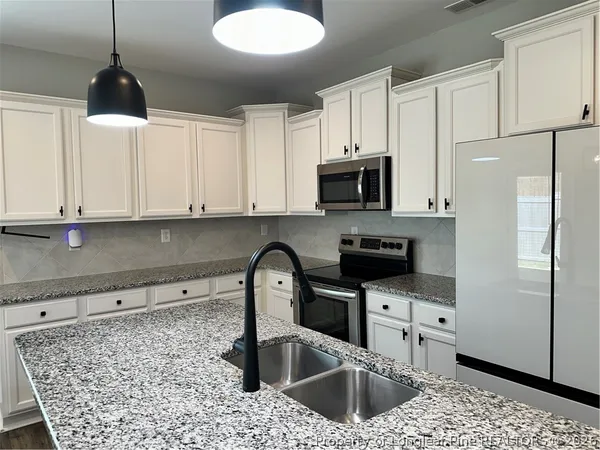 $2,000 | 137 Ledford Avenue, Raeford, NC 28376