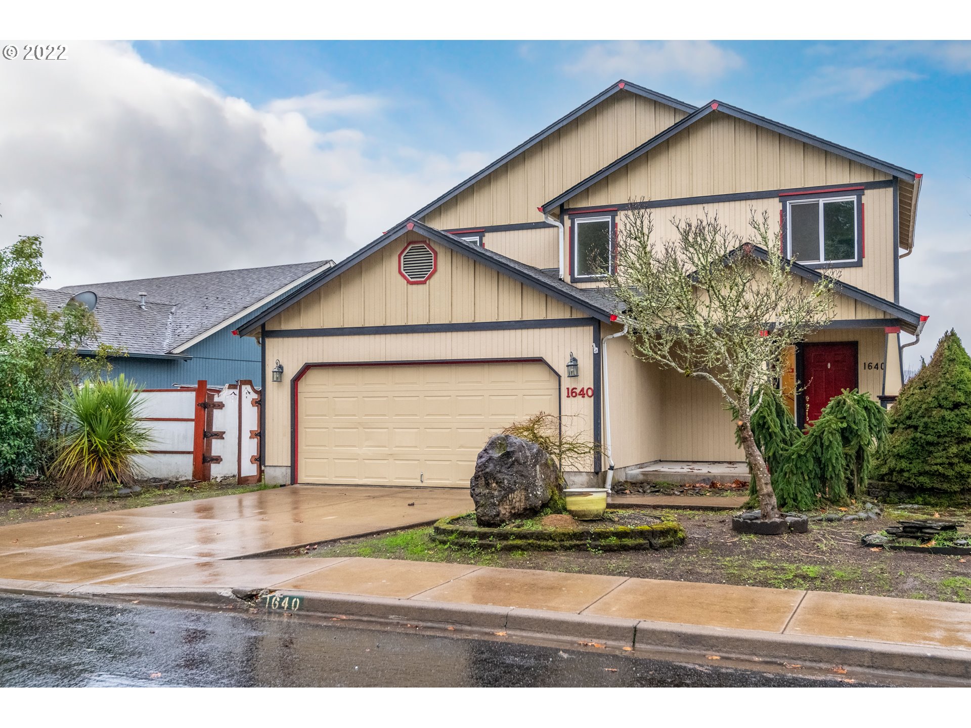 1640 South 60th Street Springfield, OR 97478 - Photo 1 of 26