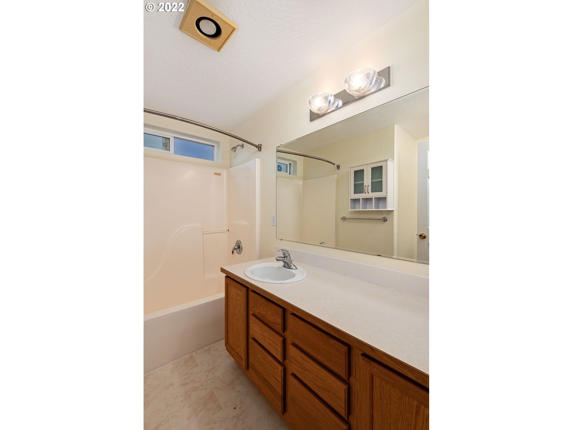 1640 South 60th Street Springfield, OR 97478 - Photo 17 of 26