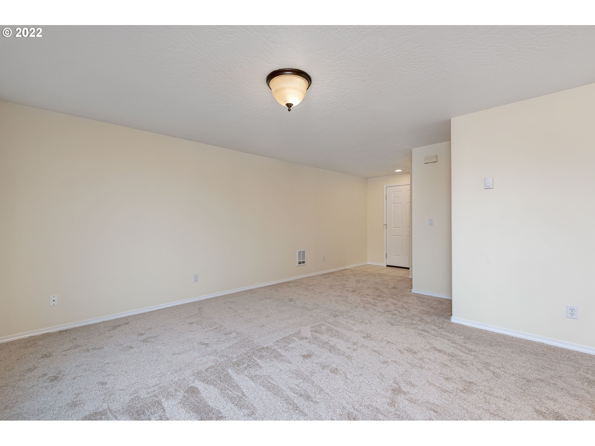 1640 South 60th Street Springfield, OR 97478 - Photo 5 of 26