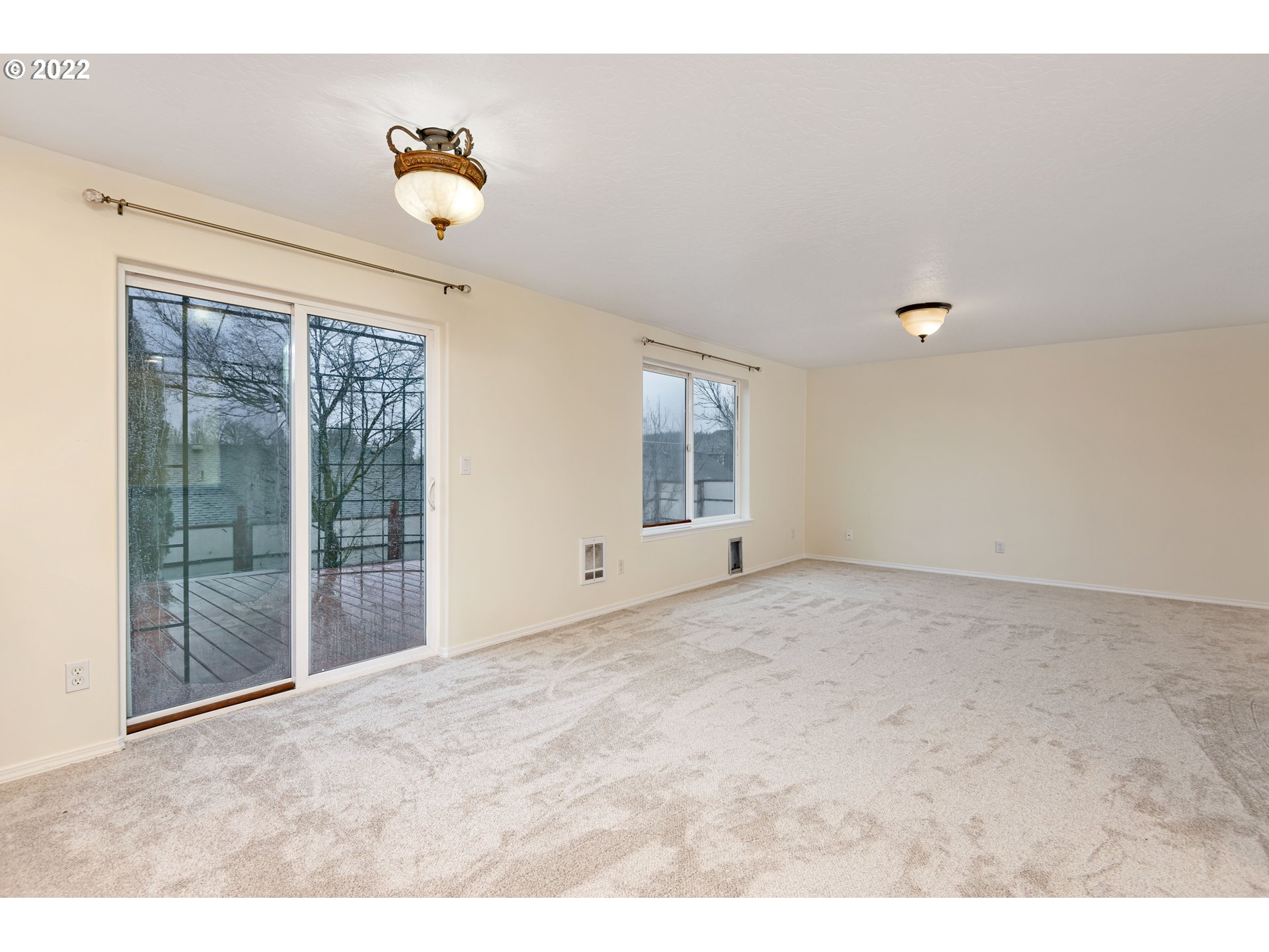 1640 South 60th Street Springfield, OR 97478 - Photo 6 of 26