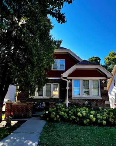 $283,900 | 225 South 77th Street, Milwaukee, WI 53214
