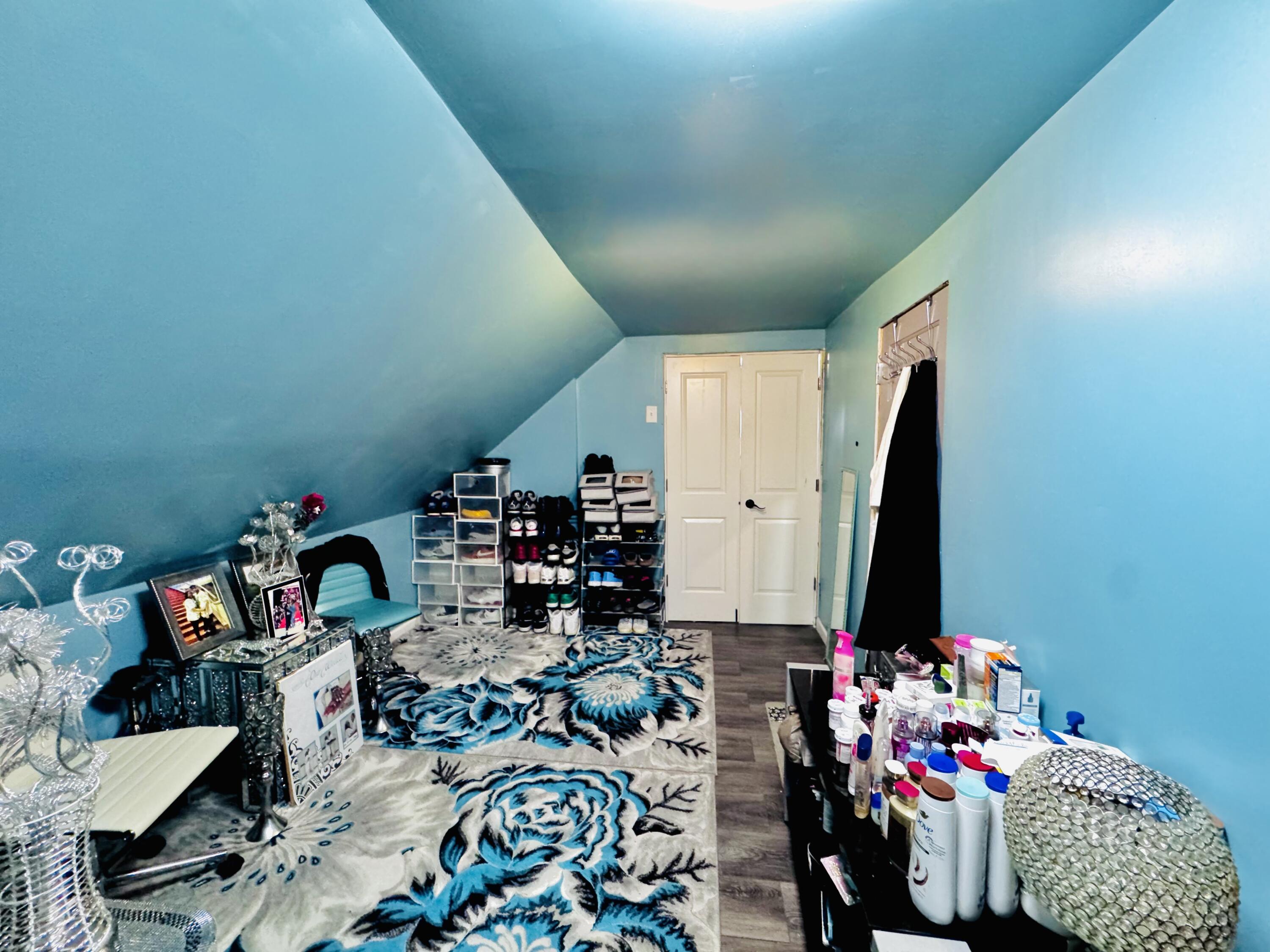 225 South 77th Street Milwaukee, WI 53214 - Photo 12 of 32 IMG_2693