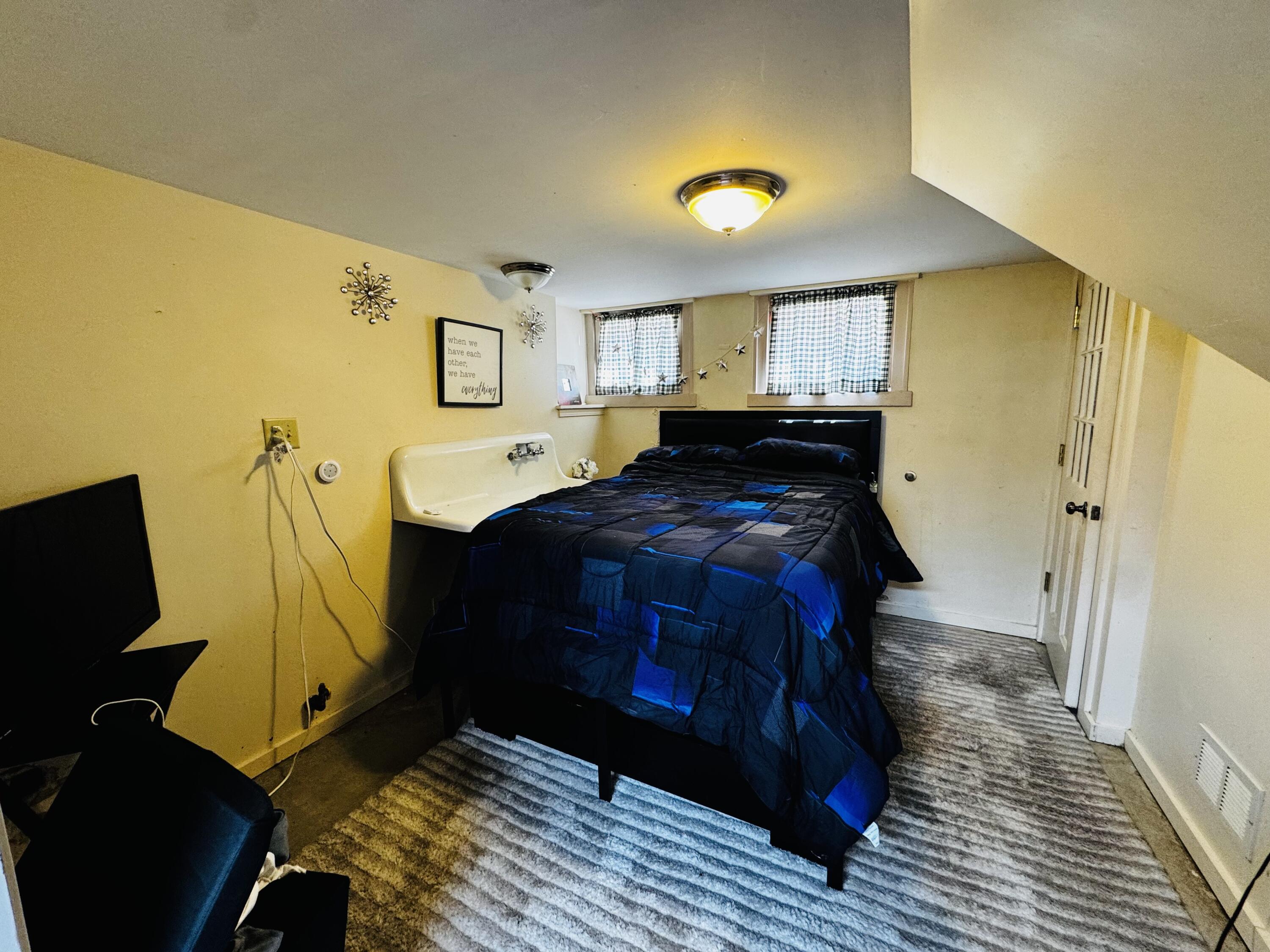 225 South 77th Street Milwaukee, WI 53214 - Photo 19 of 32 Arts and craft room