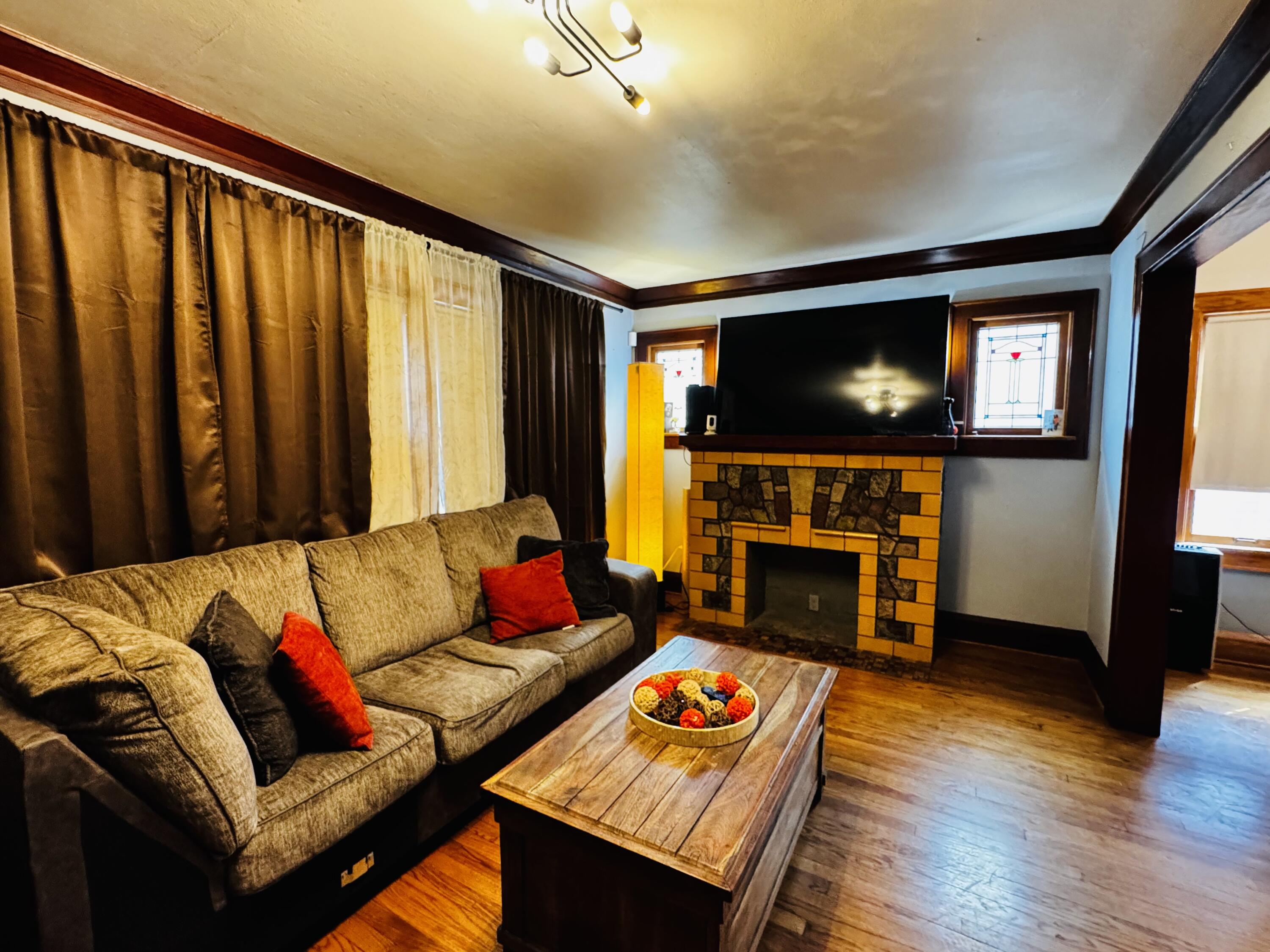 225 South 77th Street Milwaukee, WI 53214 - Photo 5 of 32 IMG_2172