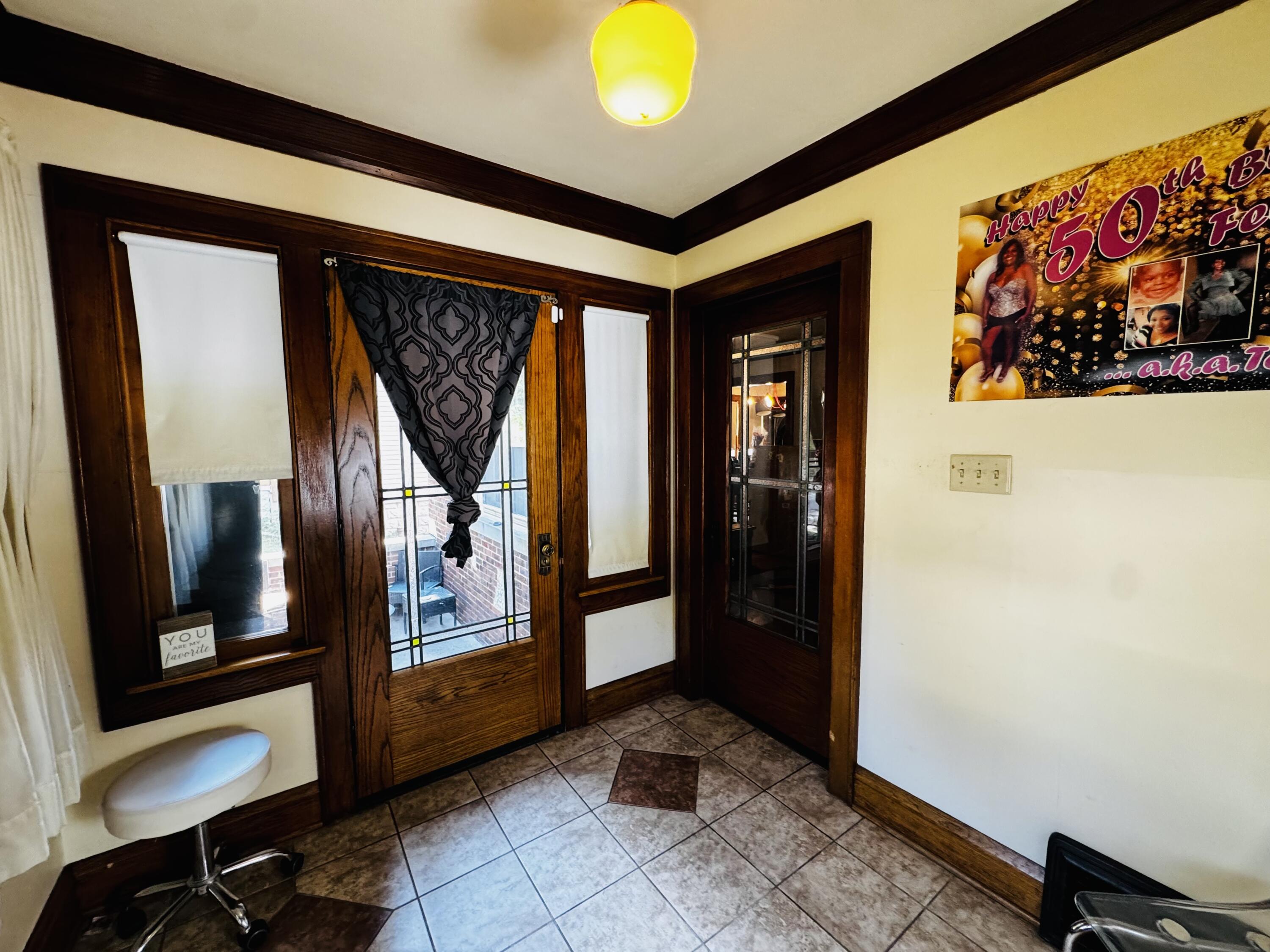 225 South 77th Street Milwaukee, WI 53214 - Photo 7 of 32 IMG_2178