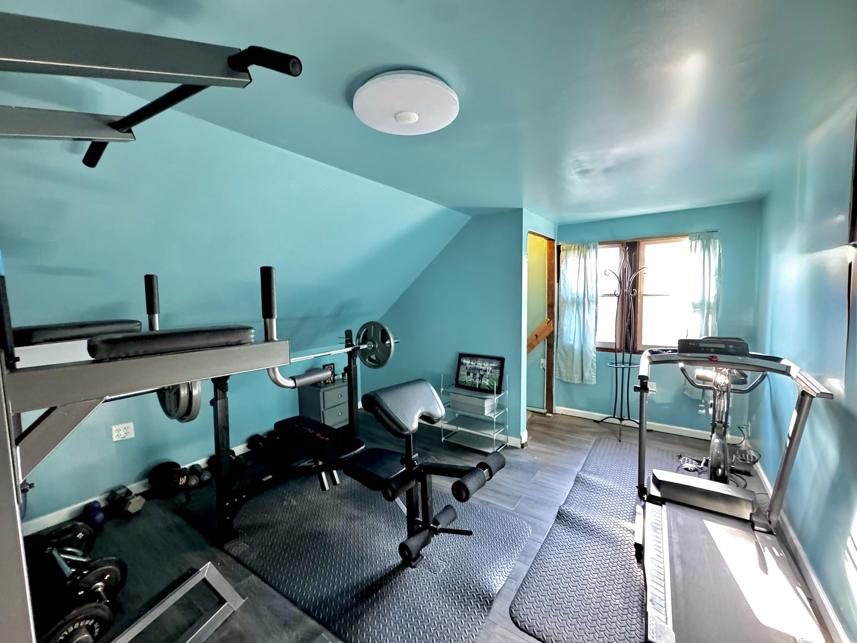 225 South 77th Street Milwaukee, WI 53214 - Photo 9 of 32 IMG_2685