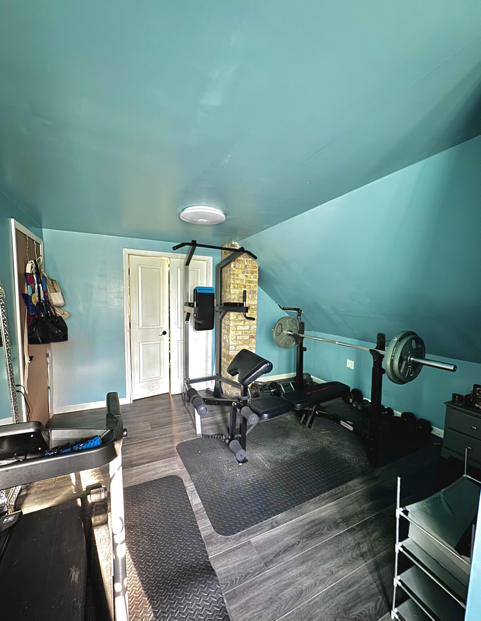 225 South 77th Street Milwaukee, WI 53214 - Photo 10 of 32 IMG_2687