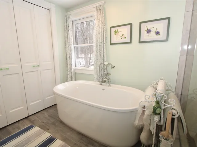 $625,000 | 10 Old Stafford Turnpike, Leicester, MA 01542