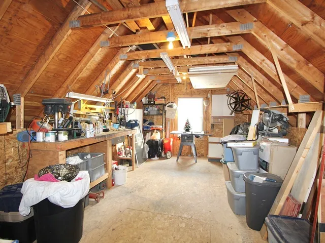 $625,000 | 10 Old Stafford Turnpike, Leicester, MA 01542