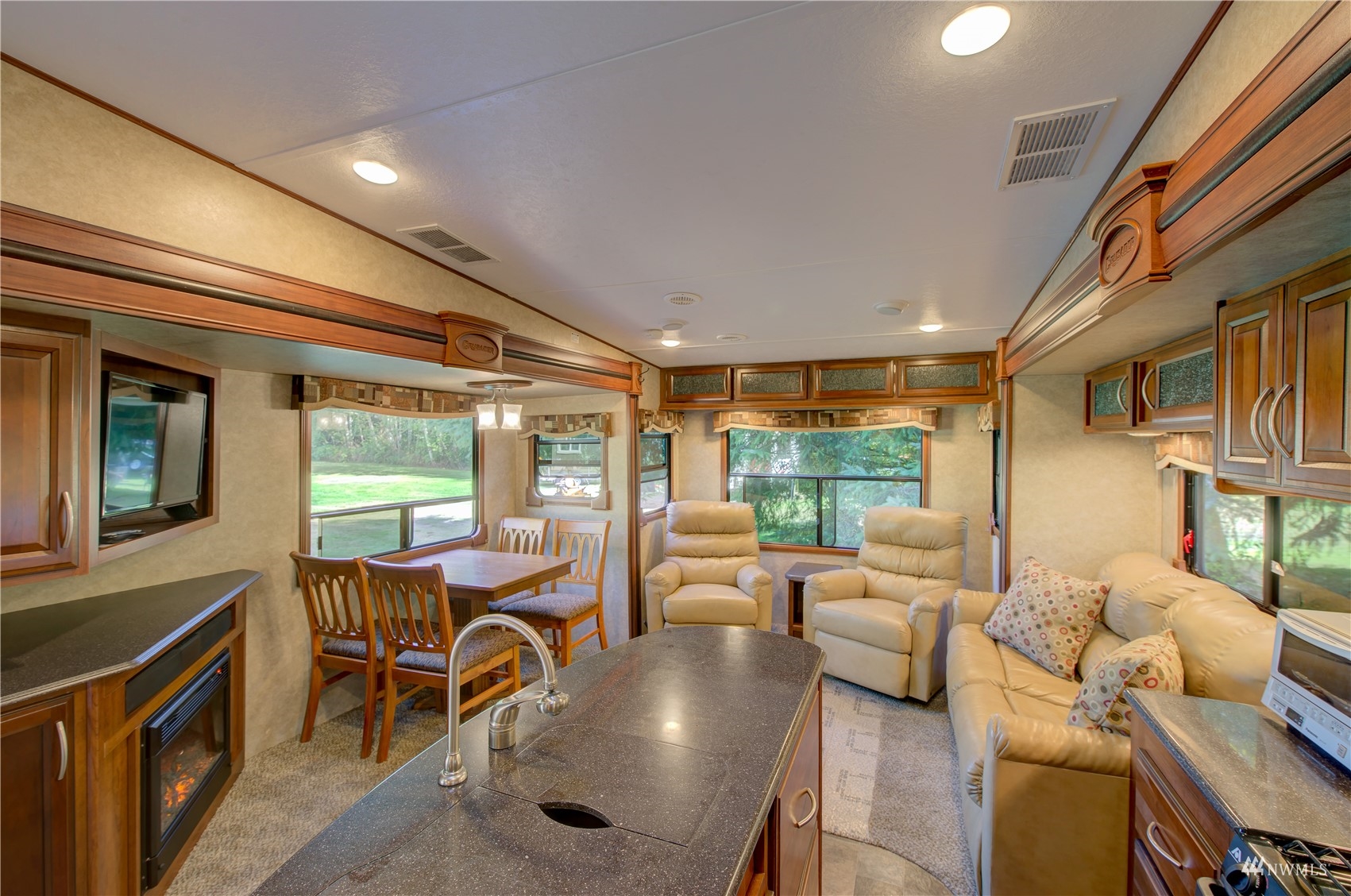 23014 Sandridge Road Ocean Park, WA 98640 - Photo 9 of 22 Gallery Image 9