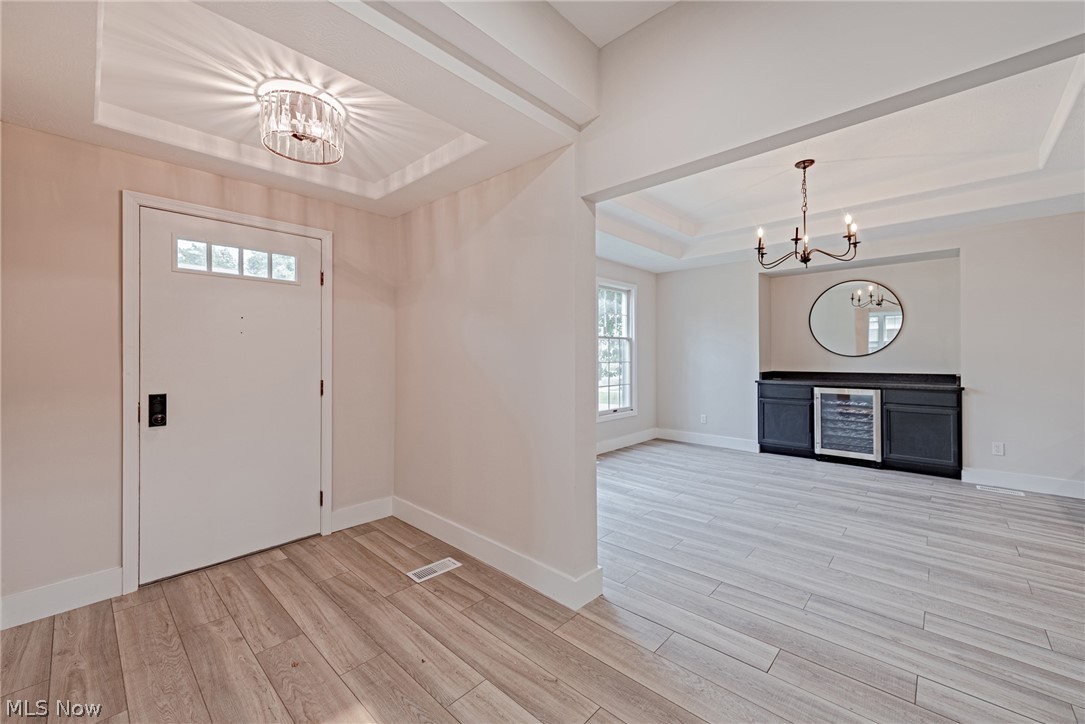 2182 Middlefield Road Cleveland Heights, OH 44106 - Photo 3 of 32 Gallery Image 3