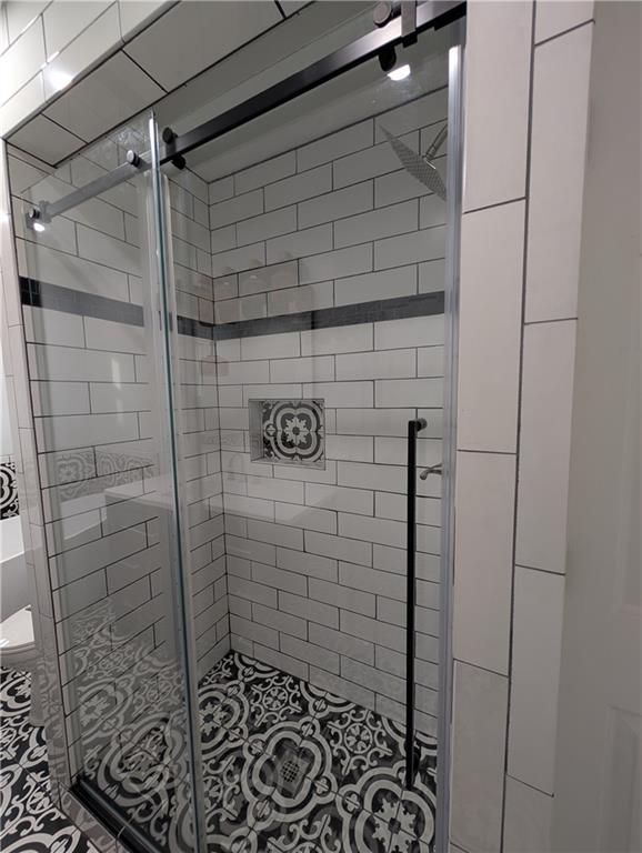 104 Walnut Road Karns City, PA 16041 - Photo 16 of 46 Large Tile Shower