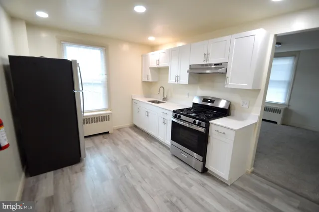 $1,400 | 21 East Union Street, Burlington, NJ 08016