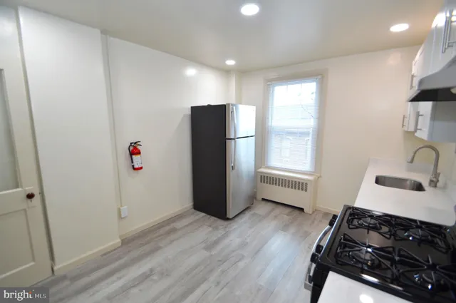 $1,400 | 21 East Union Street, Burlington, NJ 08016