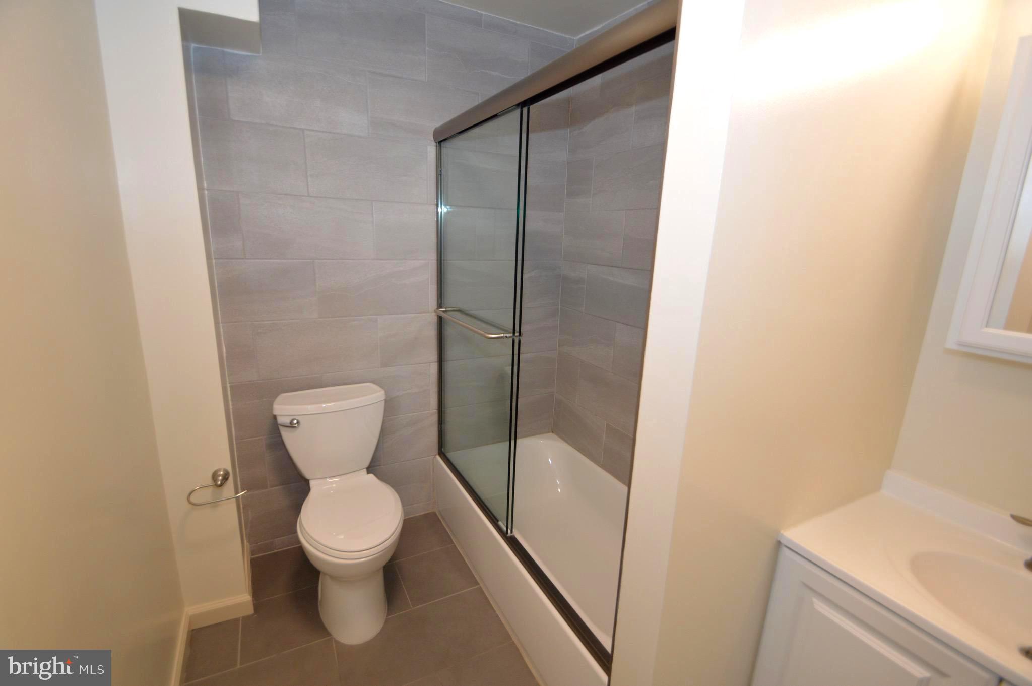 21 East Union Street Burlington, NJ 08016 - Photo 9 of 11