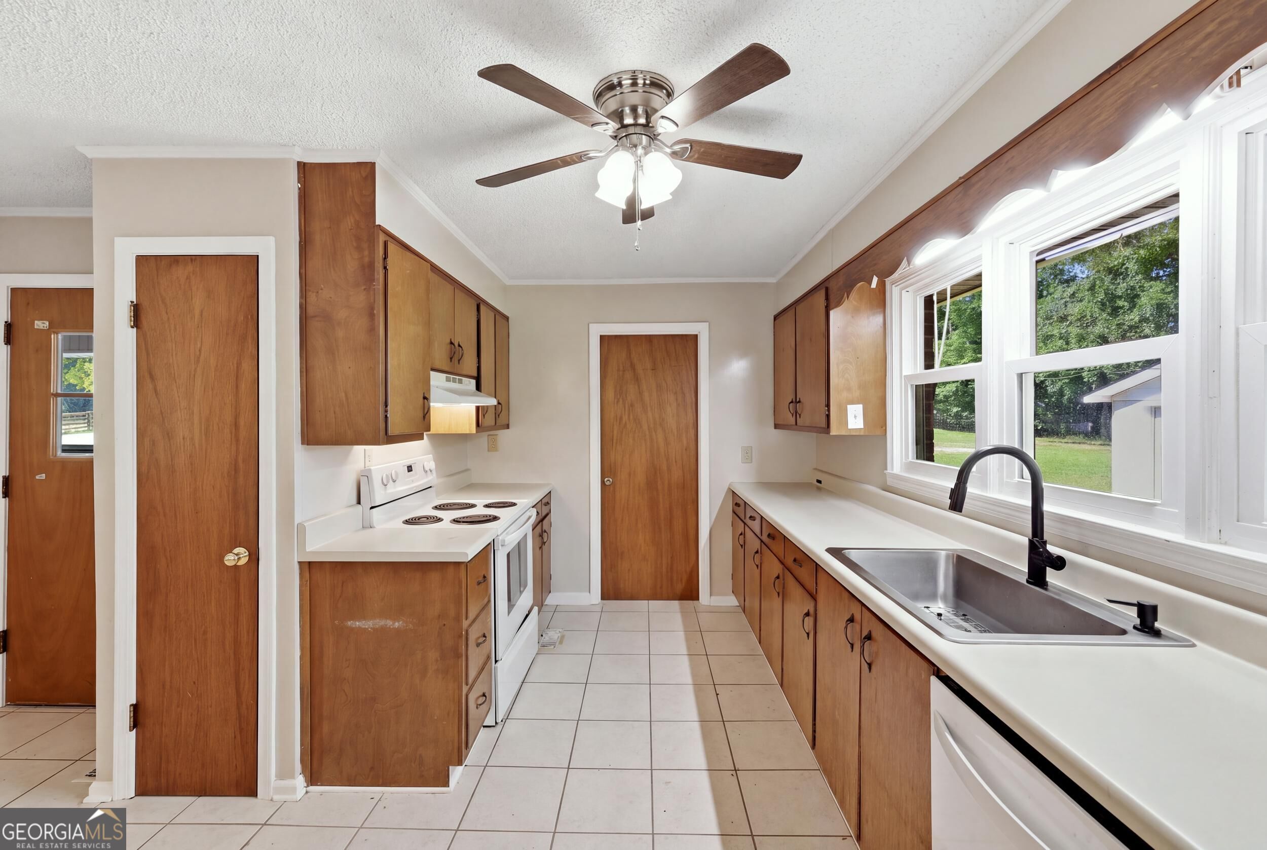 6344 Mize Road Toccoa, GA 30577 - Photo 8 of 46 Gallery Image 8