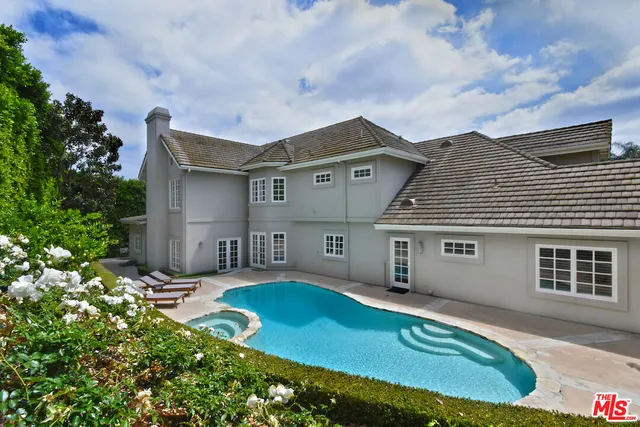 front view of house with a yard