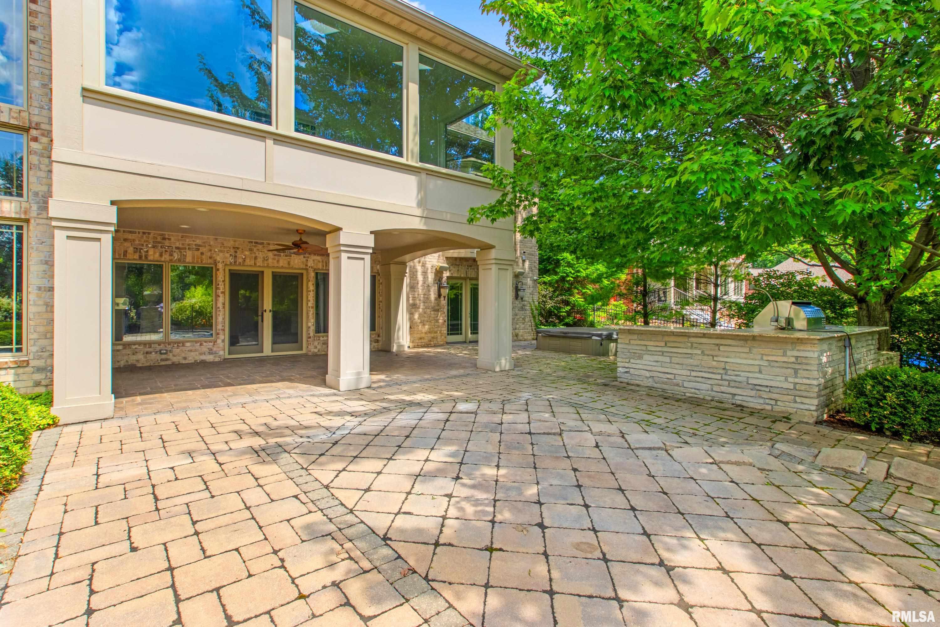 1811 Kern Road Washington, IL 61571 - Photo 80 of 95 Gallery Image 80