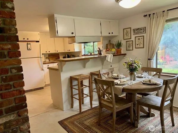 $1,295,000 | 18612 51st Avenue Southeast, Bothell, WA 98012