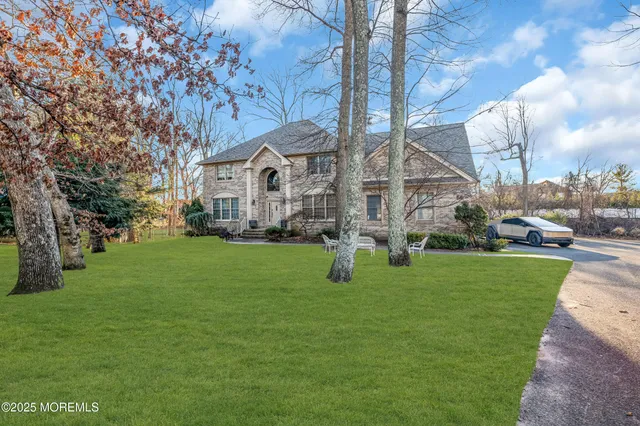 $7,500 | 21 Old Queens Court, Eatontown, NJ 07724