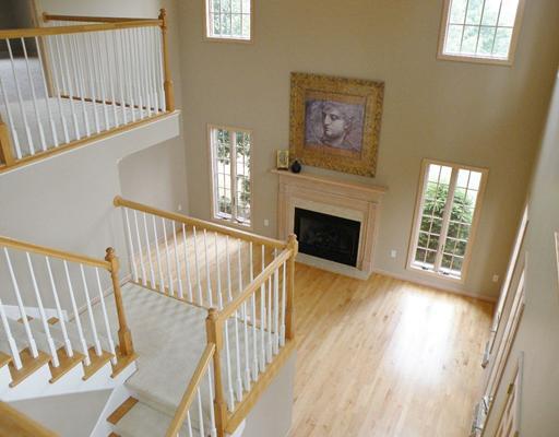48 McBride Road Canonsburg, PA 15317 - Photo 3 of 18 Entry/Foyer.
