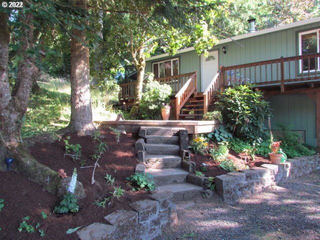 29157 Thistle Hill Road Rainier, OR 97048 - Photo 6 of 19 Gallery Image 6