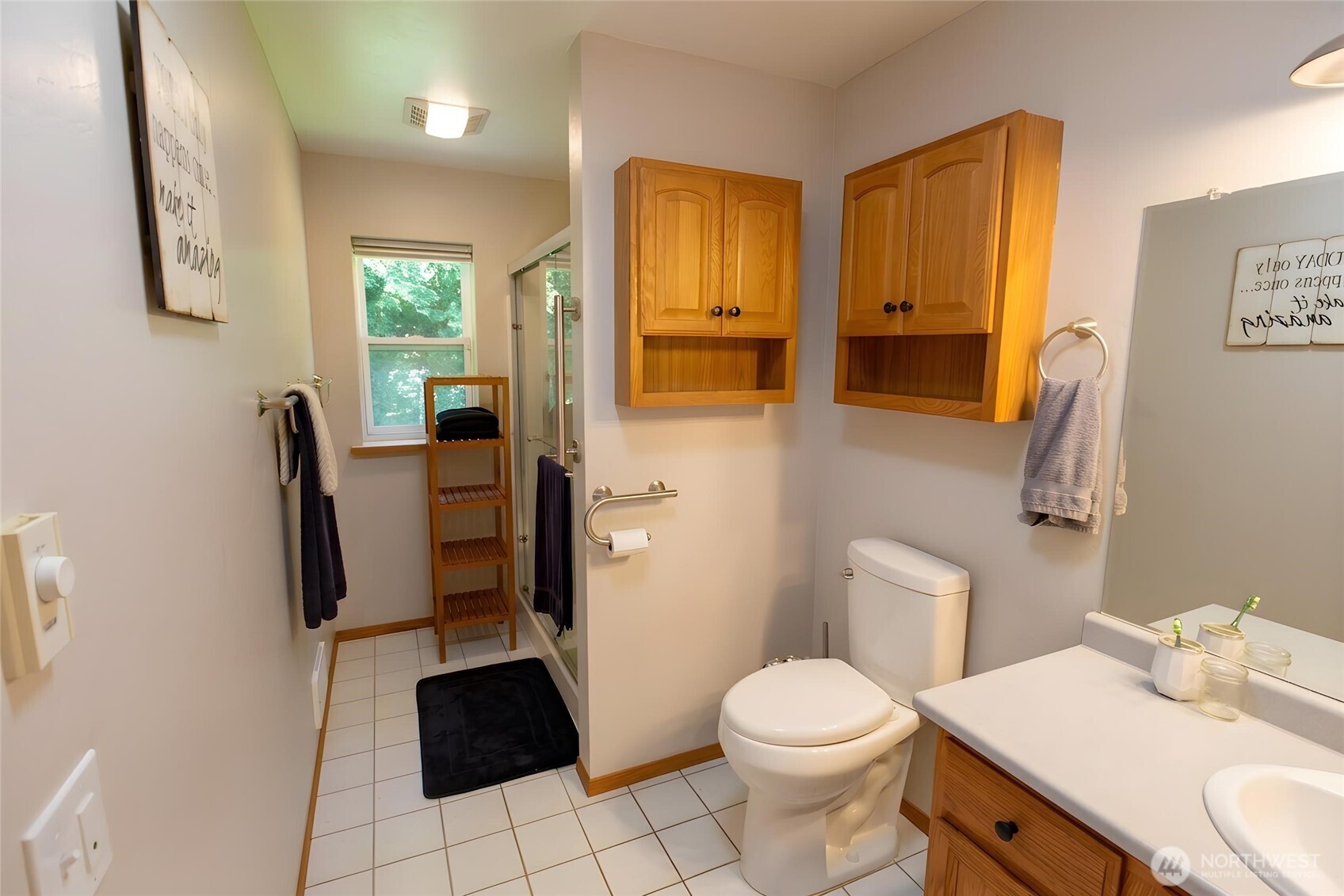 787 North Kendall Road Sequim, WA 98382 - Photo 20 of 40 a bathroom with a sink toilet and shower