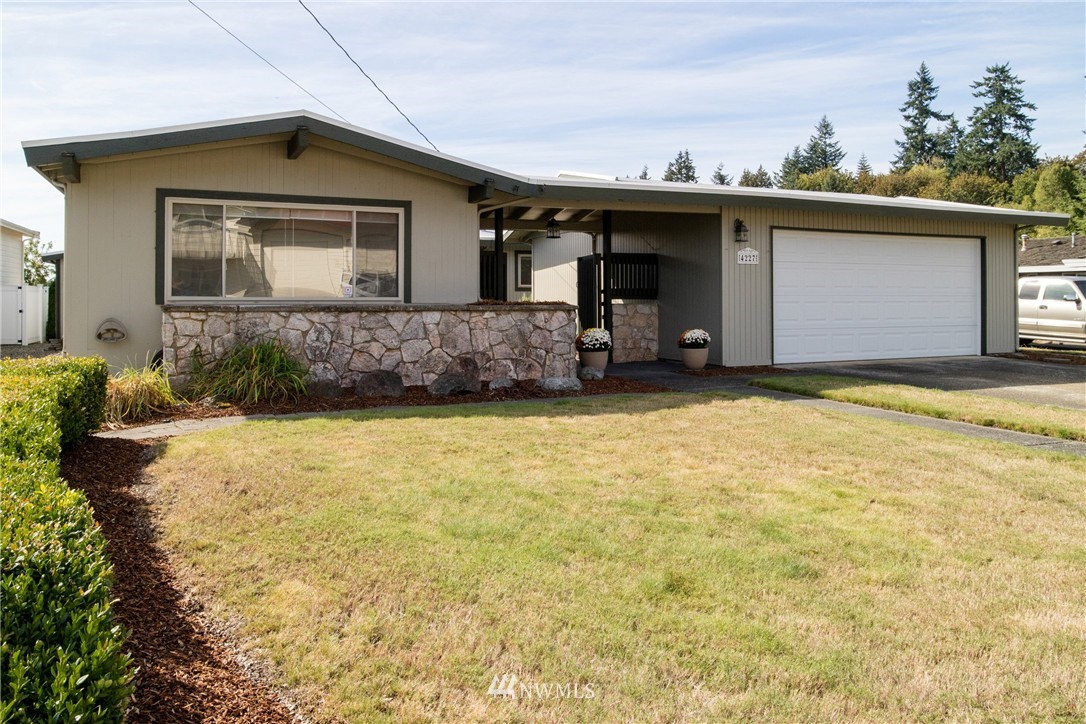 4227 South 252nd Street Kent, WA 98032 - Photo 2 of 24 Gallery Image 2