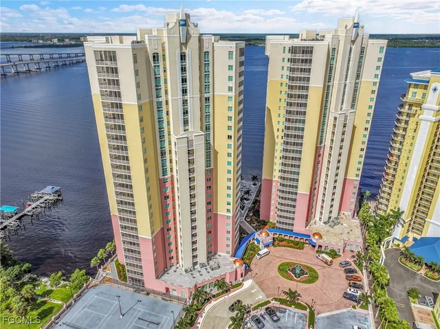 $359,000 | 2743 First Street, Unit 1006, Fort Myers, FL 33916