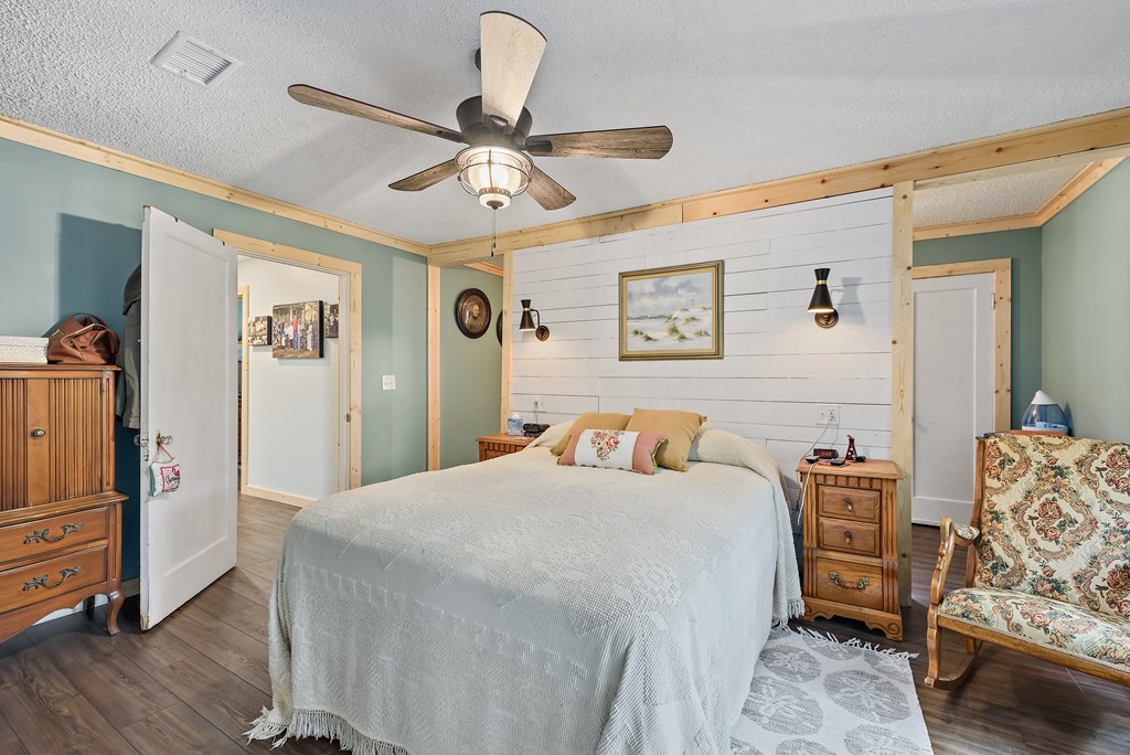 242 Providence Road Slocomb, AL 36375 - Photo 22 of 55 Master Bedroom