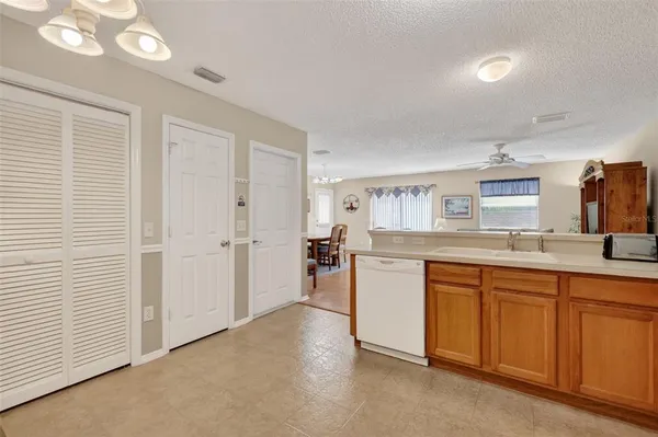 $284,900 | 1460 Crestwood Lane, The Villages, FL 32162