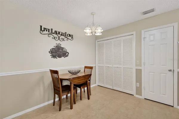 $284,900 | 1460 Crestwood Lane, The Villages, FL 32162