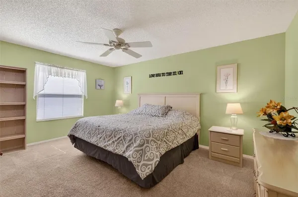 $284,900 | 1460 Crestwood Lane, The Villages, FL 32162