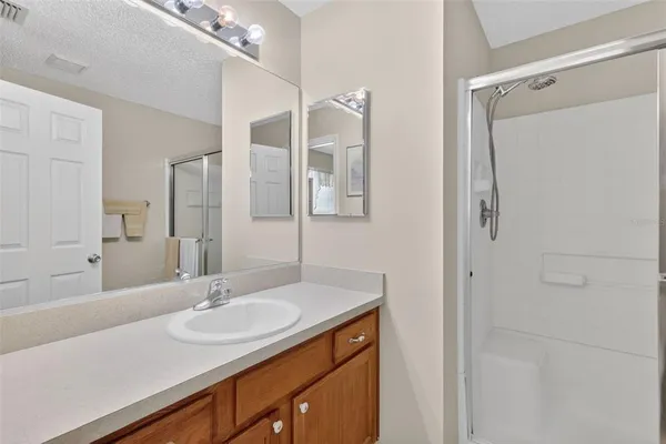 $284,900 | 1460 Crestwood Lane, The Villages, FL 32162