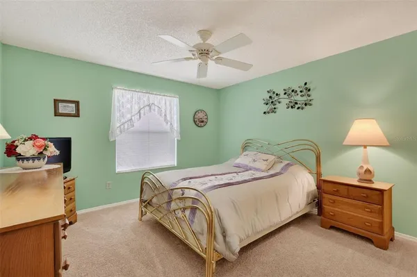 $284,900 | 1460 Crestwood Lane, The Villages, FL 32162