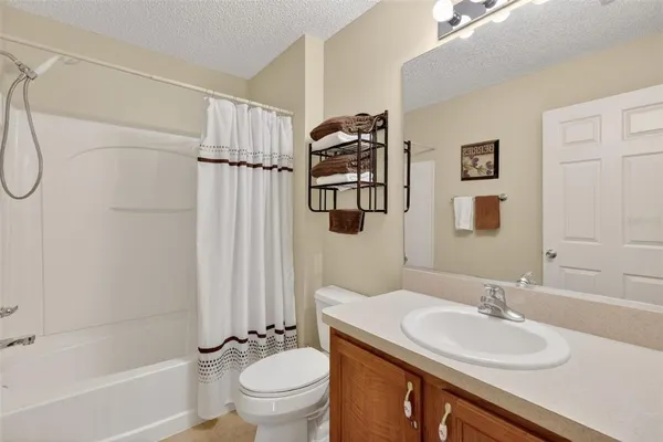 $284,900 | 1460 Crestwood Lane, The Villages, FL 32162