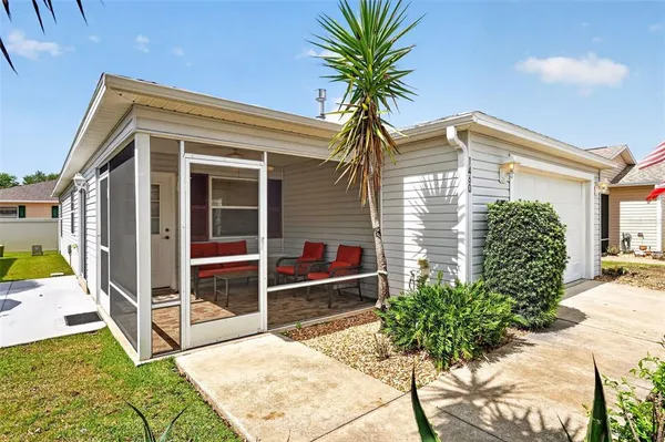 $284,900 | 1460 Crestwood Lane, The Villages, FL 32162