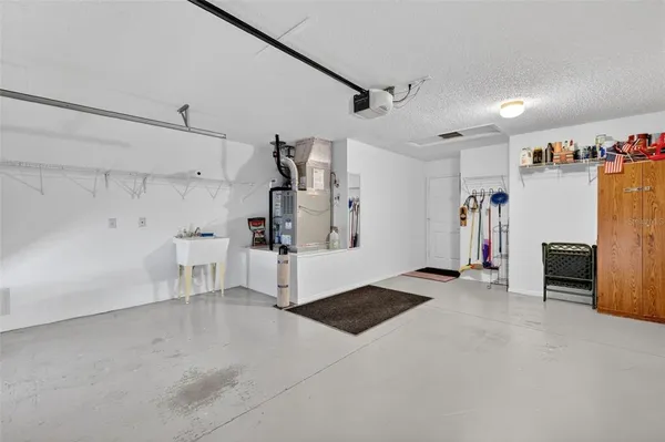 $284,900 | 1460 Crestwood Lane, The Villages, FL 32162