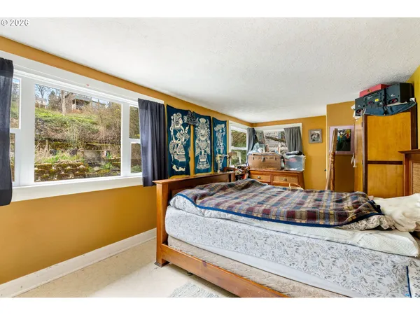 $925,000 | 715 Sherman Avenue, Hood River, OR 97031