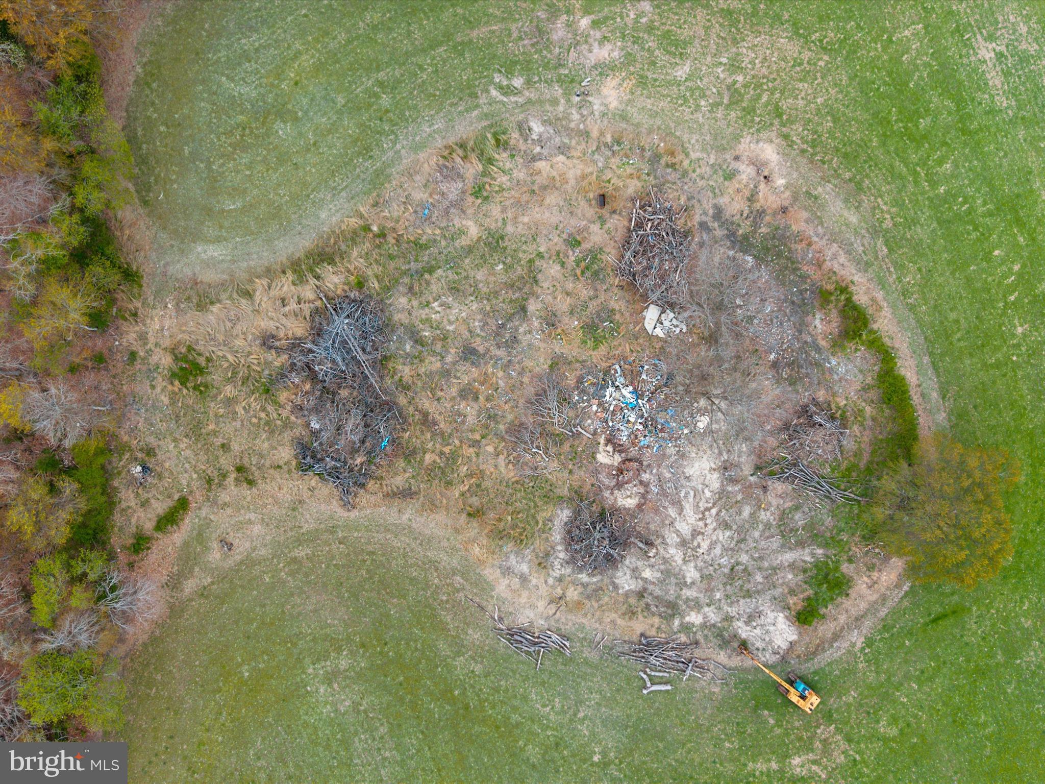 30046 Road 332 Dagsboro, DE 19939 - Photo 13 of 15 a view of a yard