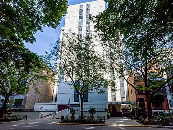 $3,250 | 1339 North Dearborn Street, Unit 4A, Chicago, IL 60610